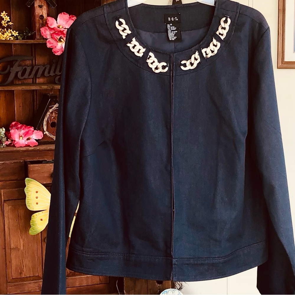 R.Q.T. Women’s Navy Blue Blazer Jacket with Chain Link Neck Hook and Eye